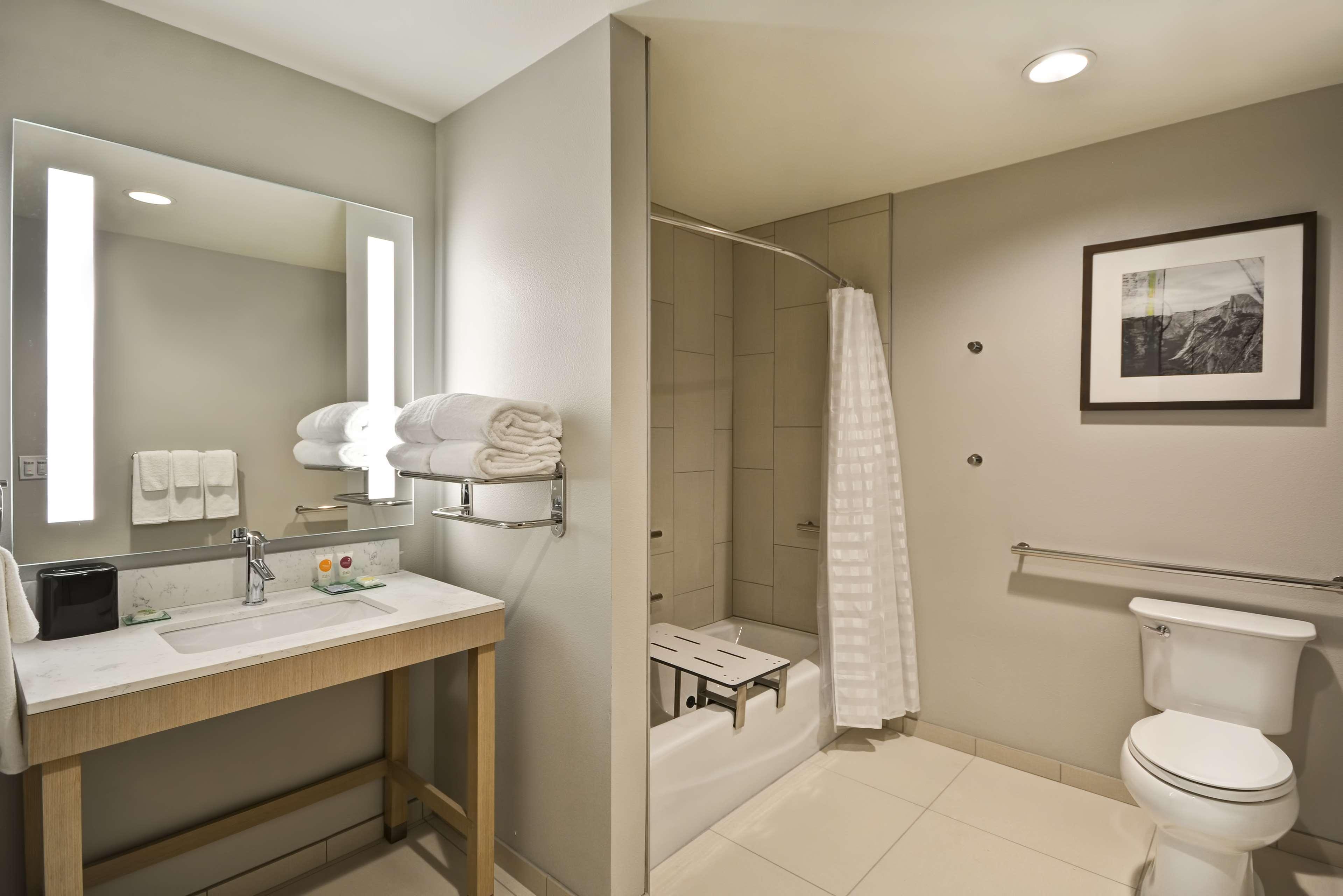 Hyatt Place Fresno Extérieur photo