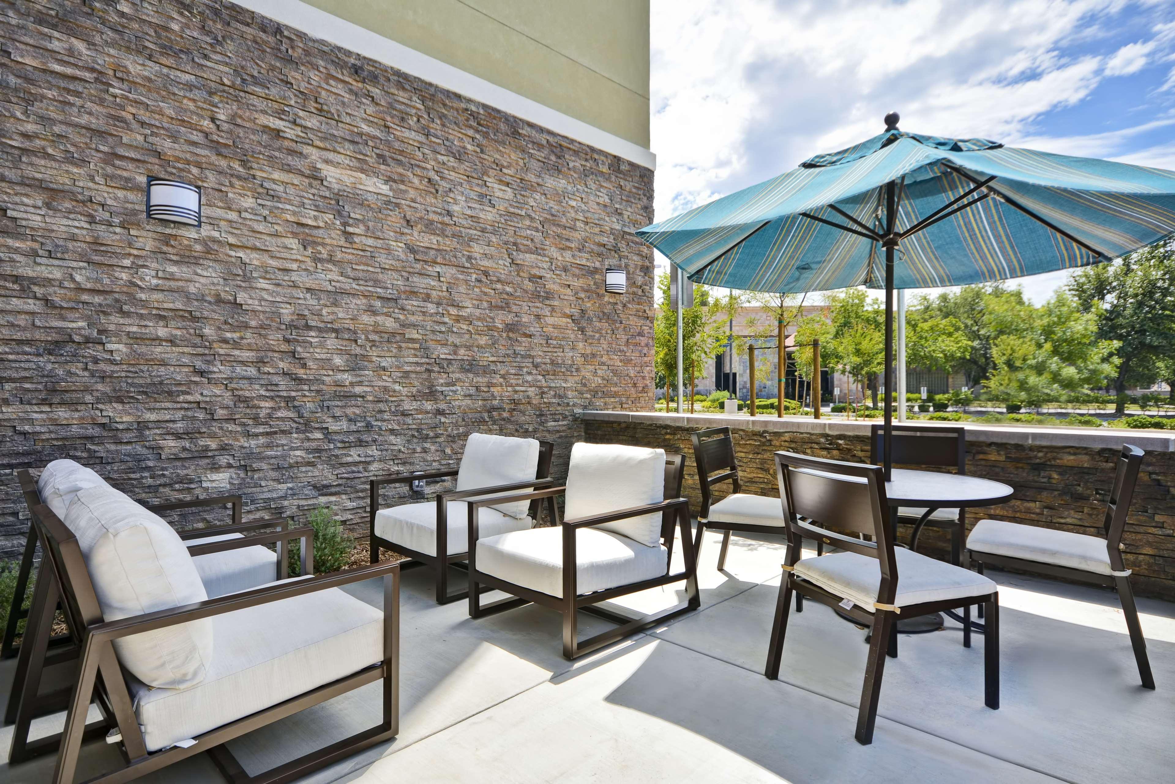 Hyatt Place Fresno Extérieur photo