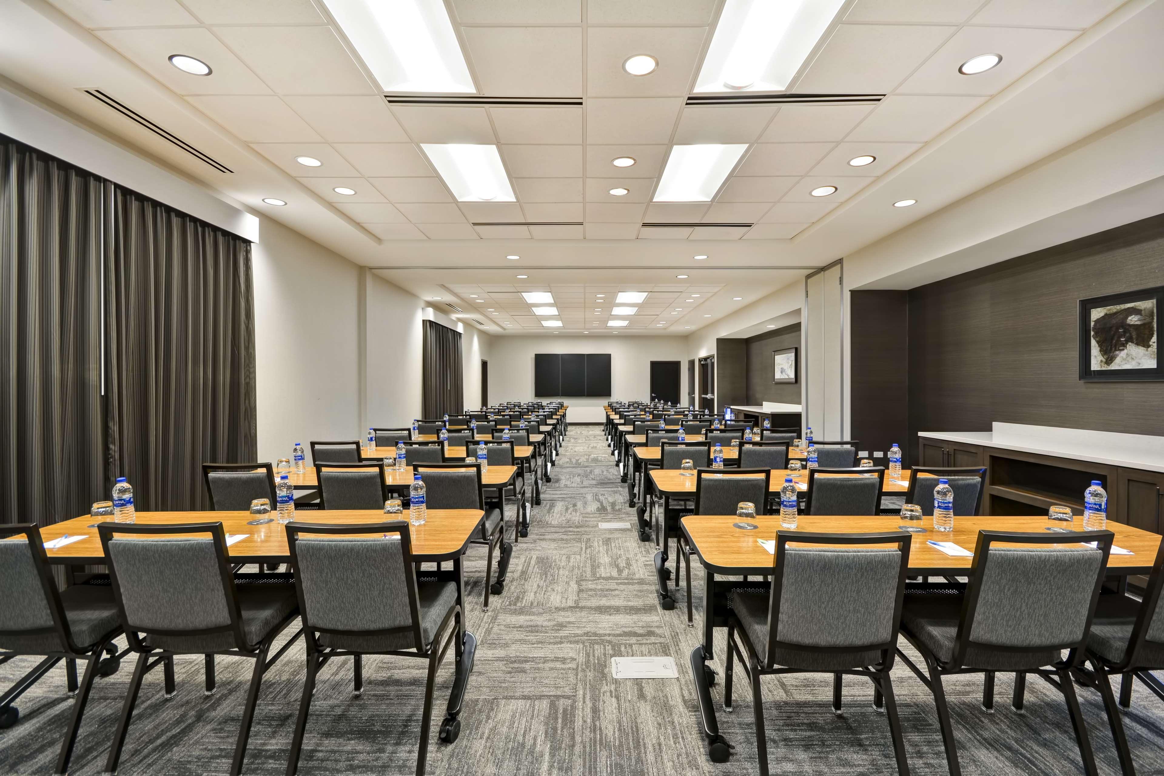 Hyatt Place Fresno Extérieur photo